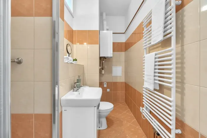 Pronájem bytu 1+kk, Pardubice, Železničního pluku, 37 m2