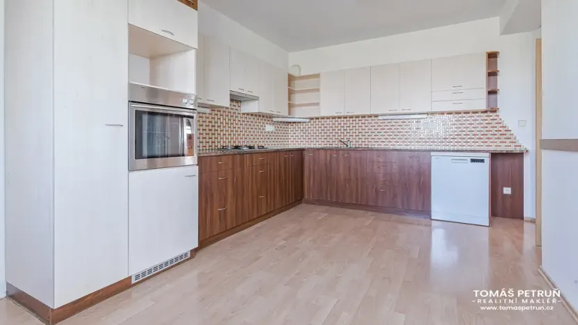 Pronájem bytu 3+1, Předměřice nad Labem, Školská, 110 m2