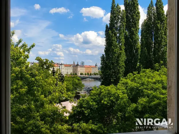 Pronájem bytu 2+1, Praha - Smíchov, Malátova, 100 m2