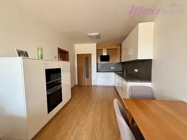 Prodej bytu 2+kk, Otrokovice, Příčná, 56 m2