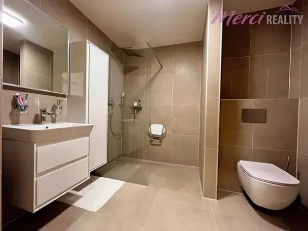 Prodej bytu 2+kk, Otrokovice, Příčná, 56 m2
