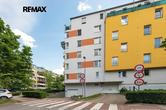 Prodej bytu 2+kk, Praha - Letňany, Bechlínská, 59 m2