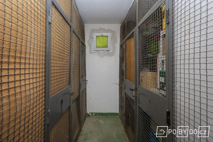 Prodej bytu 2+1, Plzeň - Skvrňany, Macháčkova, 63 m2