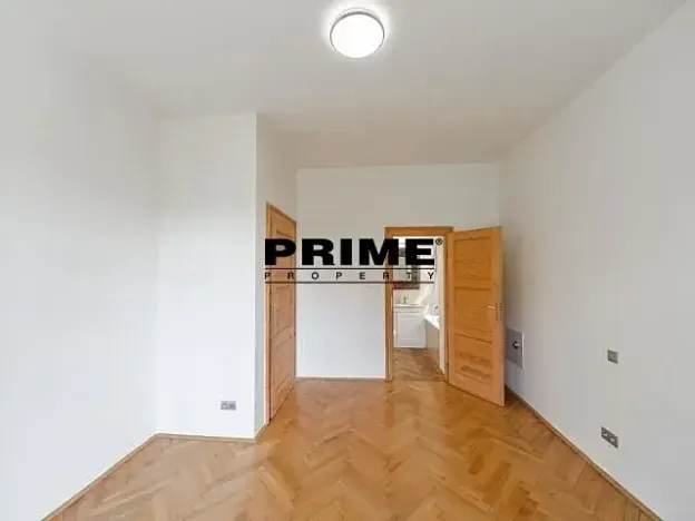 Pronájem bytu 4+1, Praha - Vinohrady, Hradešínská, 120 m2