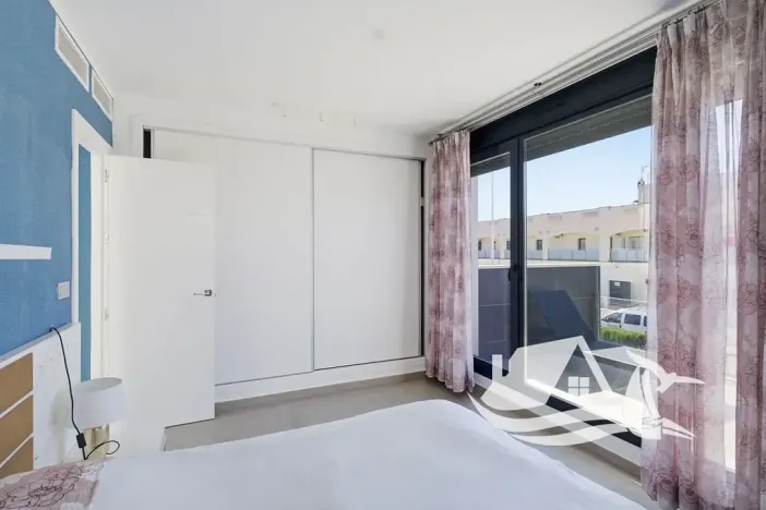 Prodej rodinného domu, Orihuela, Španělsko, Paseo Marítimo de Punta Prima, 84 m2