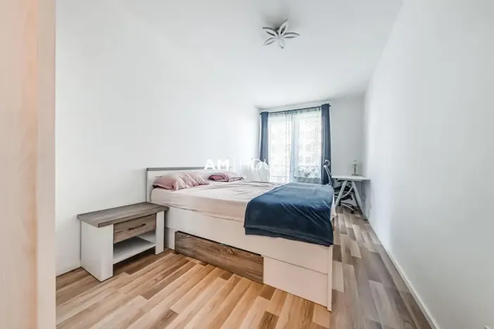 Pronájem bytu 3+kk, Praha - Strašnice, Zvěřinova, 82 m2