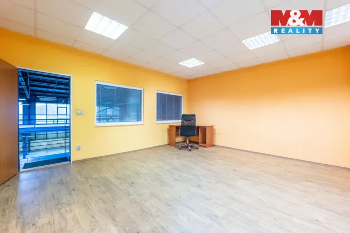Prodej výrobních prostor, Slavičín, 714 m2