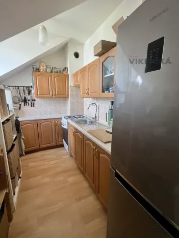 Pronájem bytu 2+kk, Brno - Líšeň, Podbělová, 40 m2