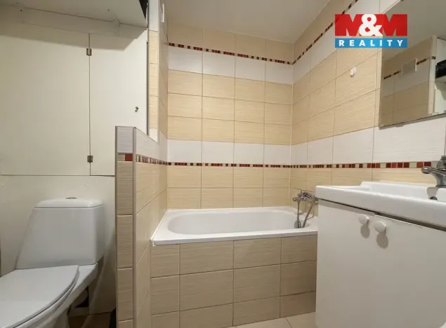 Pronájem bytu 1+1, Most, Jana Opletala, 40 m2