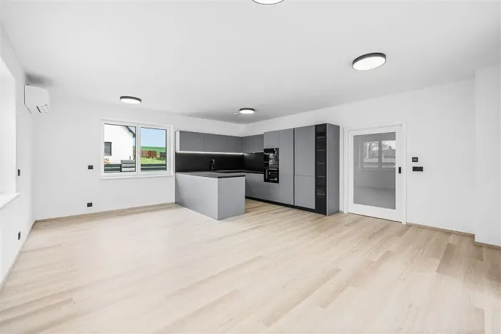 Prodej rodinného domu, Líšťany, 120 m2