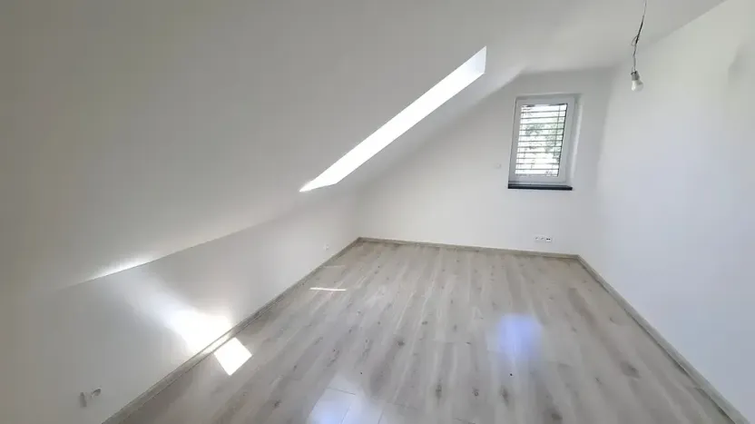 Prodej rodinného domu, Břežany II, 160 m2