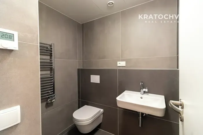 Pronájem bytu 1+kk, Praha - Karlín, Křižíkova, 32 m2
