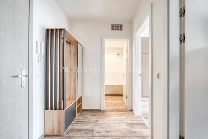 Pronájem bytu 2+kk, Hradec Králové, Průběžná, 58 m2
