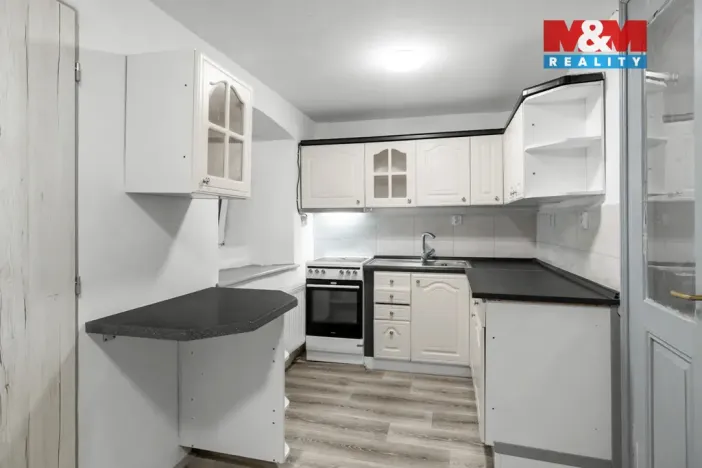 Pronájem bytu 2+1, Velvary, Chržínská, 62 m2
