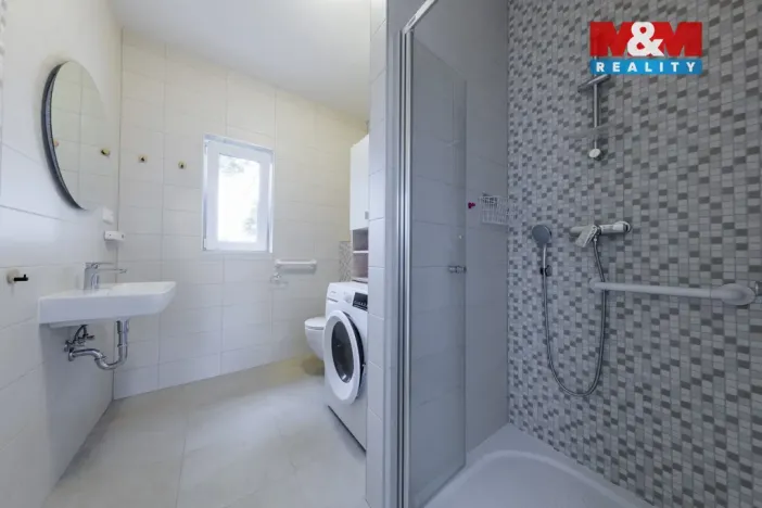 Pronájem bytu 3+kk, Karlovy Vary - Bohatice, Dubová, 67 m2