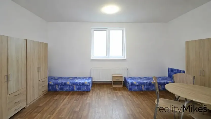 Prodej ubytování, Dobrovice, 500 m2