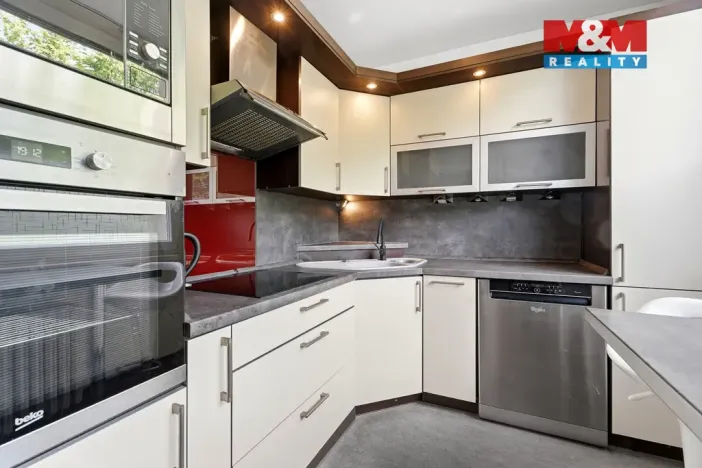 Prodej bytu 3+1, Jablonec nad Nisou, Liberecká, 64 m2