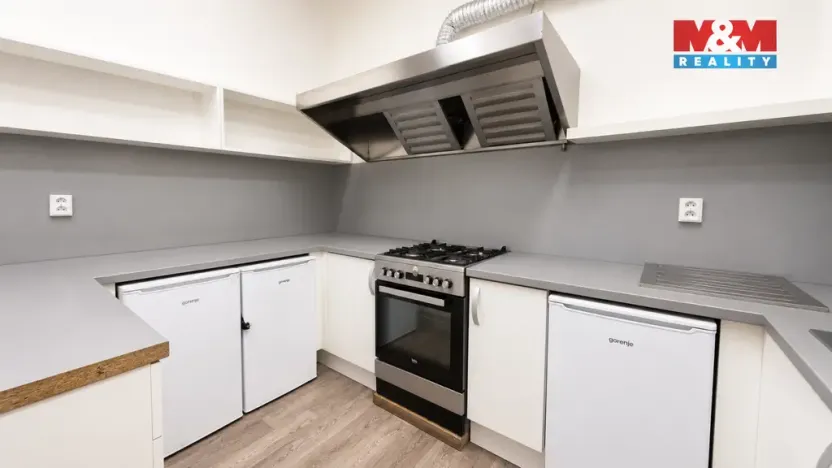 Pronájem restaurace, Louny, Náměstí Benedikta Rejta, 37 m2