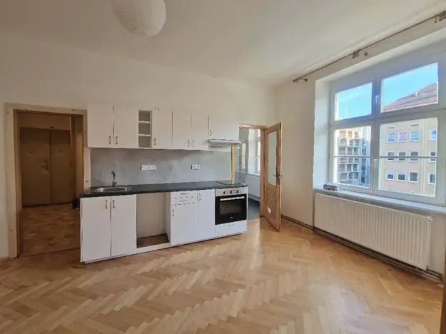Pronájem bytu 2+kk, Praha - Holešovice, Dělnická, 54 m2