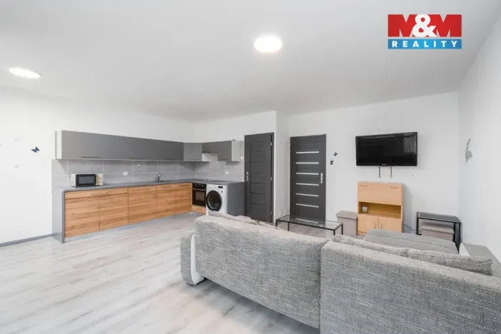 Prodej bytu 3+1, Krupka - Maršov, Dukelských hrdinů, 68 m2