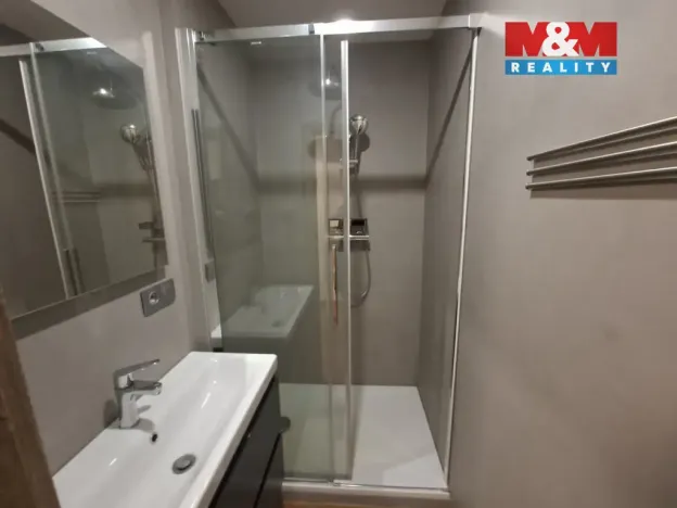 Pronájem bytu 2+kk, Kladno - Kročehlavy, Anglická, 40 m2