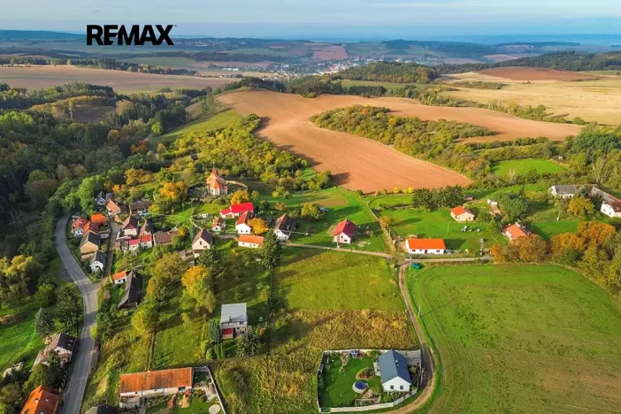 Prodej pozemku pro bydlení, Chomle, 783 m2