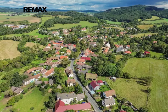 Prodej rodinného domu, Vrčeň, 437 m2