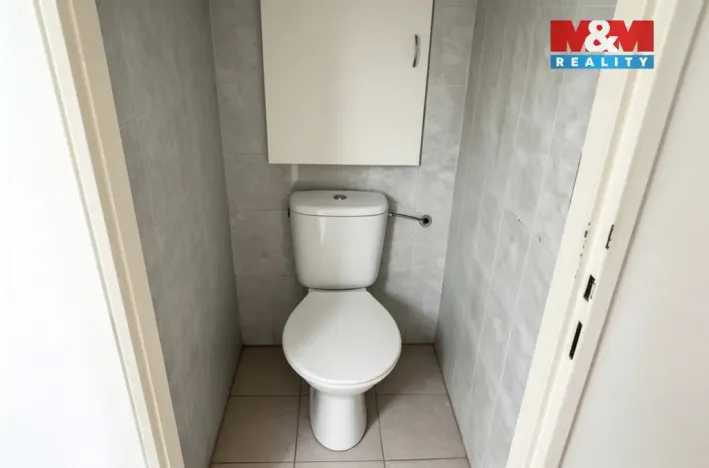Prodej bytu 1+kk, Karviná - Hranice, Čsl. armády, 32 m2