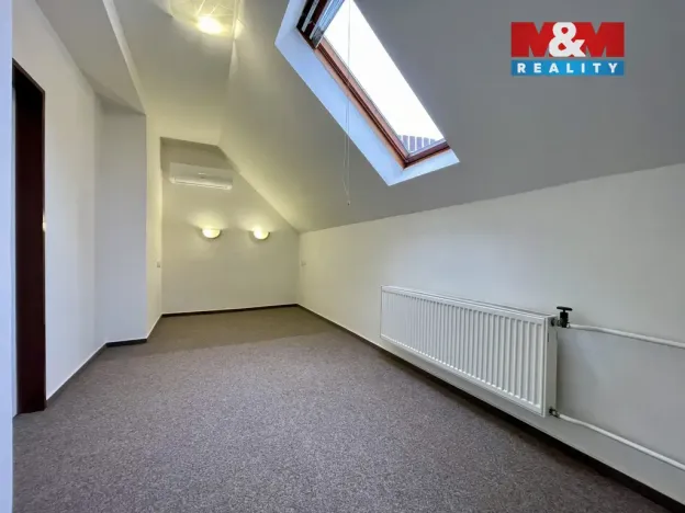 Pronájem bytu 2+kk, Uhlířské Janovice - Mitrov, 60 m2