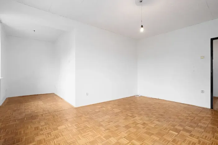 Prodej bytu 3+1, Praha - Zbraslav, Svépomoci, 85 m2