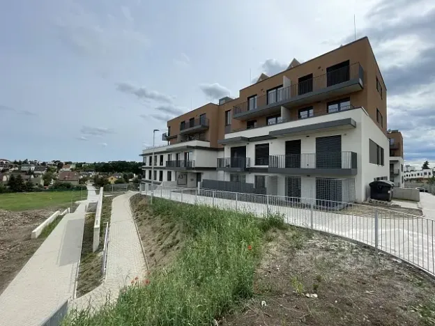 Pronájem bytu 3+kk, Praha, 80 m2