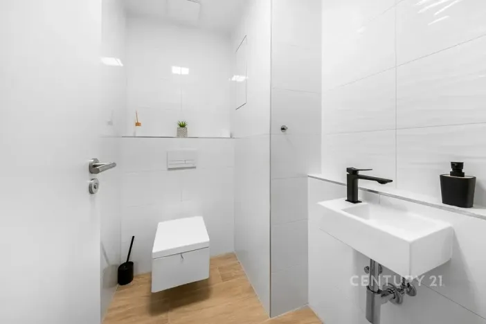 Prodej bytu 2+kk, České Budějovice, 77 m2