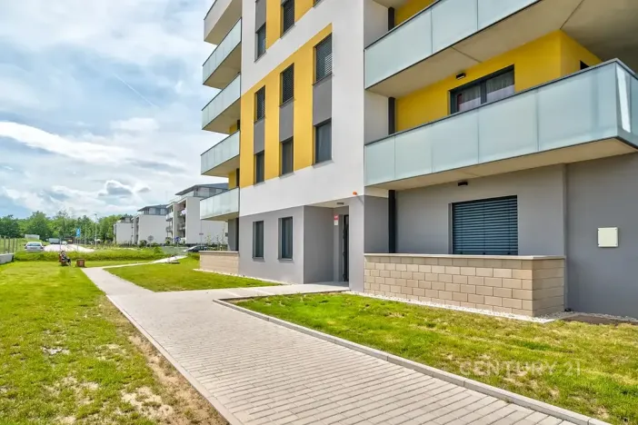 Prodej bytu 2+kk, České Budějovice, 77 m2