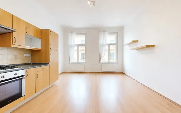 Pronájem bytu 2+kk, Praha - Nusle, Boleslavova, 48 m2