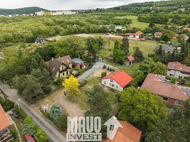 Prodej pozemku pro bydlení, Praha - Lipence, U žlábku, 550 m2