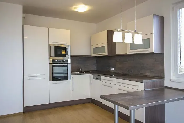 Pronájem bytu 2+kk, Praha - Prosek, Kytlická, 58 m2