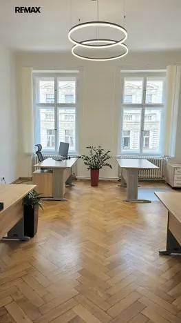 Pronájem kanceláře, Praha - Karlín, Sokolovská, 49 m2