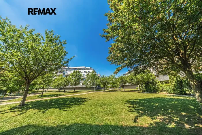 Prodej bytu 4+1, Praha - Malešice, Univerzitní, 109 m2