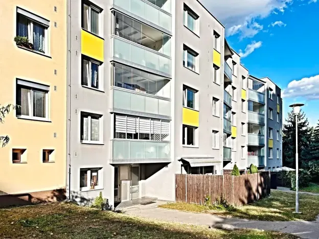 Pronájem bytu 1+kk, Brno, Bořetická, 32 m2