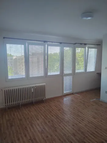 Pronájem bytu 1+kk, Pardubice, Kosmonautů, 38 m2