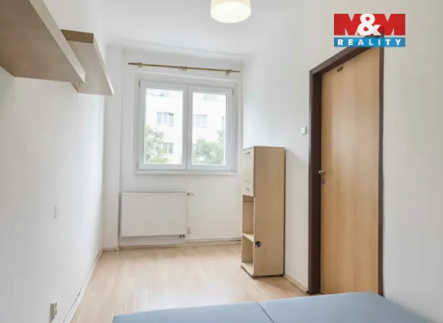 Pronájem bytu 2+kk, Praha - Břevnov, Svojsíkova, 41 m2