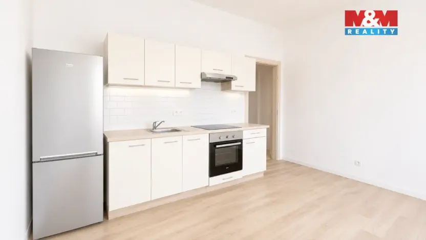 Pronájem bytu 1+kk, Písek - Budějovické Předměstí, Mírové nám., 27 m2