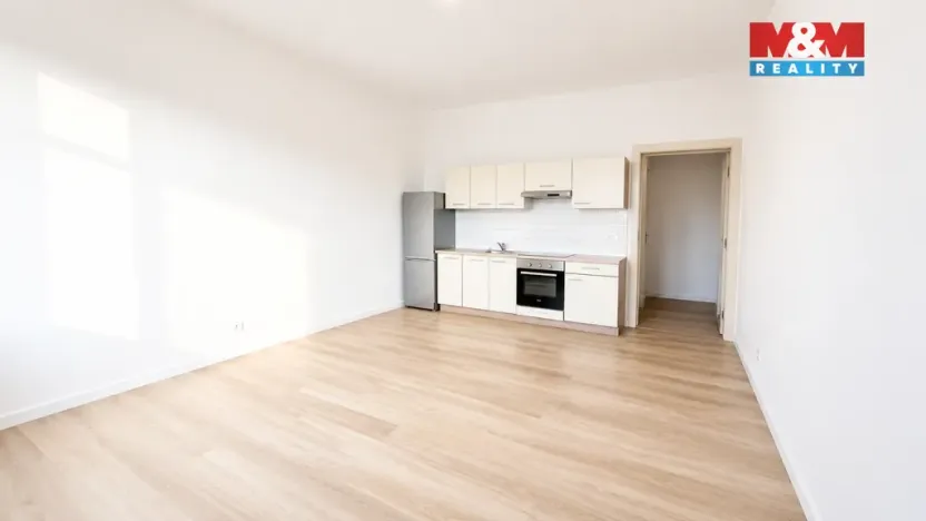 Pronájem bytu 1+kk, Písek - Budějovické Předměstí, Mírové nám., 27 m2