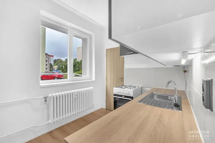 Pronájem bytu 2+1, Úpice, Sládkova, 51 m2