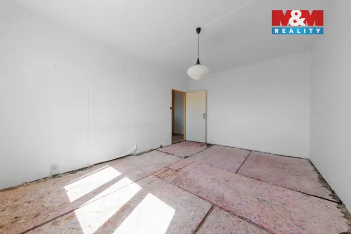 Prodej bytu 3+1, Chodov, Tovární, 65 m2