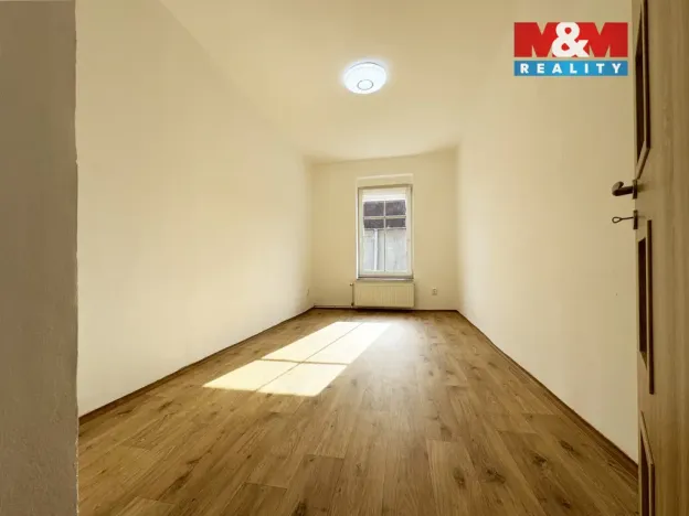 Pronájem bytu 2+1, Karlovy Vary - Stará Role, Nerudova, 50 m2