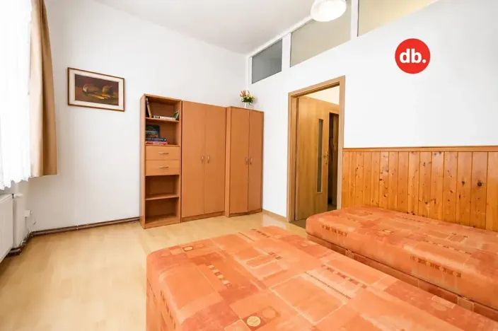 Pronájem bytu 2+1, Karlovy Vary, Krále Jiřího, 58 m2