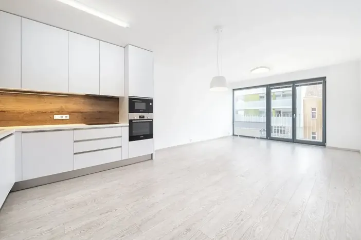 Pronájem bytu 3+kk, Praha, Sokolovská, 88 m2