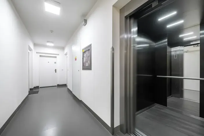 Pronájem bytu 3+kk, Praha, Sokolovská, 88 m2