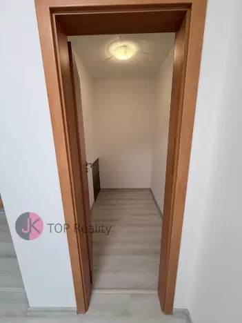 Pronájem rodinného domu, Praha - Uhříněves, Vlárská, 100 m2